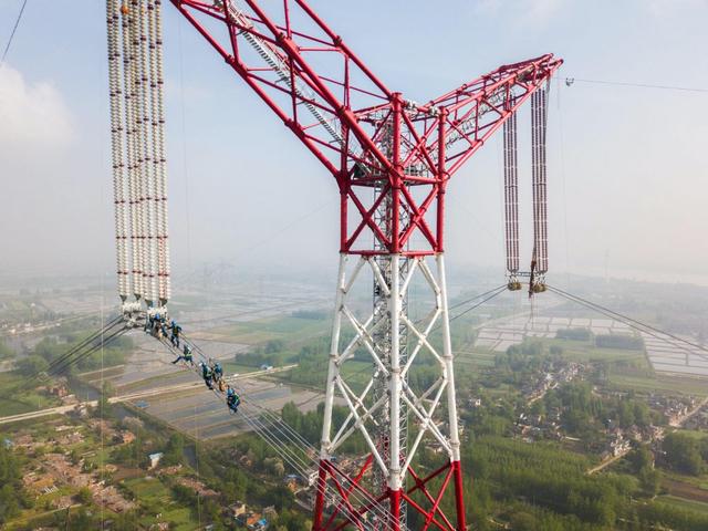 What are the disadvantages of composite insulators?